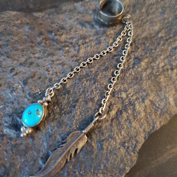 Vintage Sterling Navajo Turquoise Ear Cuff - Picture 3 of 6